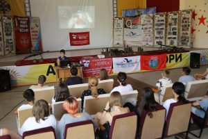 Астраханские патриоты рассказывают и показывают о своей работе в санаторно-оздоровительном лагере "Астраханские зори"